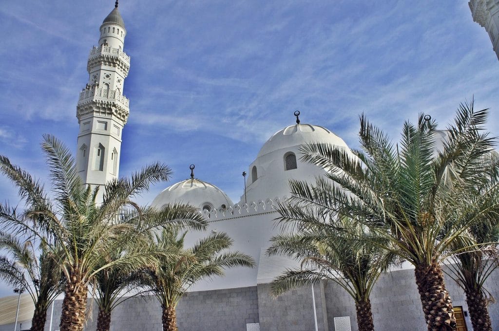 Masjid Qiblatain “masjid dengan dua kiblat”